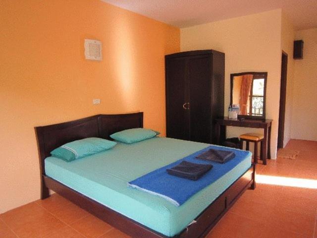 Lanta Bee Garden Bungalow Sha Extra Plus 란타섬 외부 사진