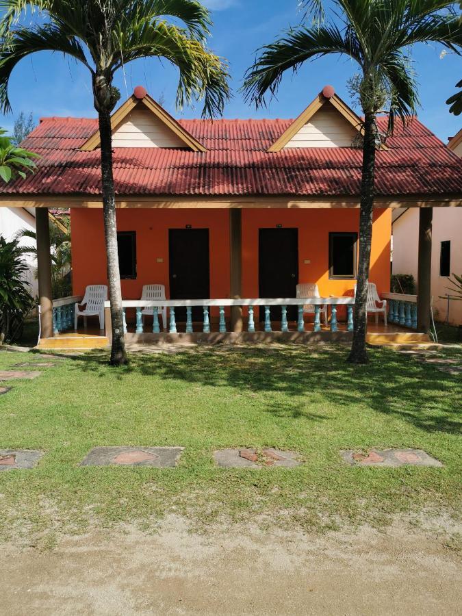 Lanta Bee Garden Bungalow Sha Extra Plus 란타섬 외부 사진